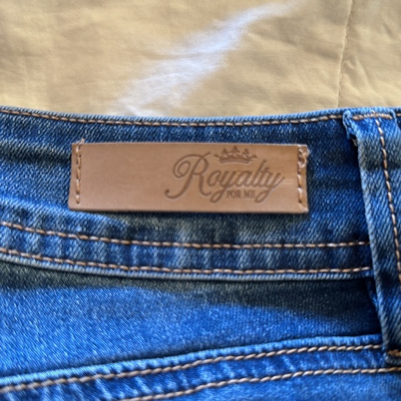 Women’s Royalty Jeans with unfinished hem Size 8 - Picture 7 of 10